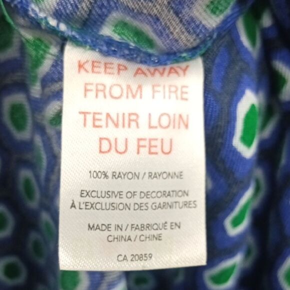 🍒Hatley Blue & Green Geometric Patterned Women's Rayon Tunic Top Size XS - Picture 2 of 4